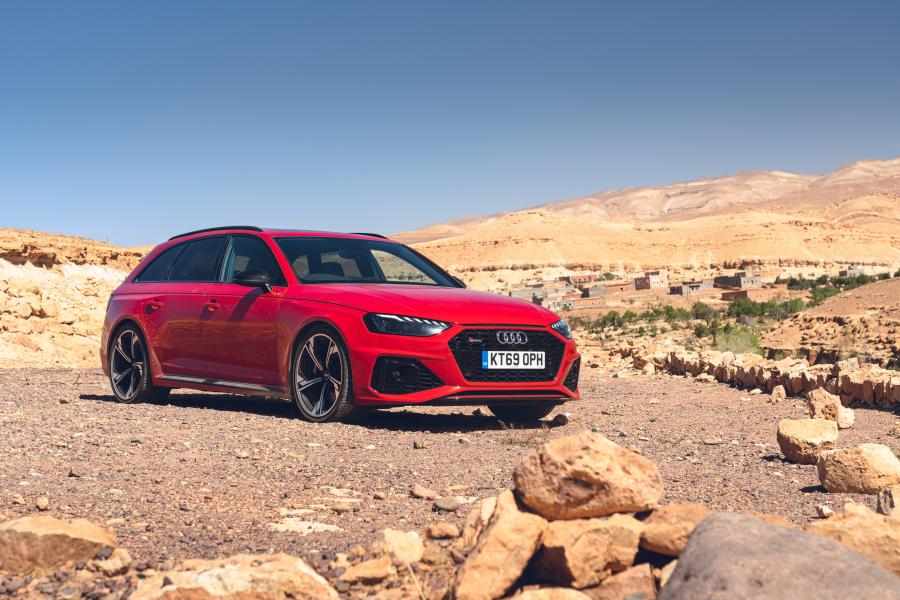  Audi RS4 Avant (B9) 2020 года  (UK) (фото 3 из 80)